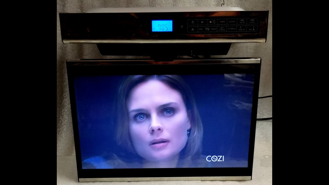 Venturer Under Cabinet Kitchen Entertainment System KLV3915 15 4in Screen TV DVD RADIO