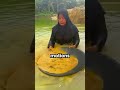 She took this yellow sand from the riverside, then found this🤯