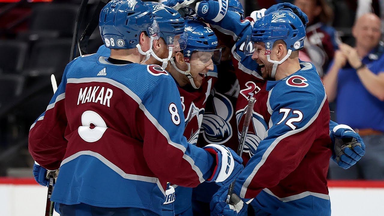 Nazem Kadri speaks at Avs celebration parade wearing 'too many men