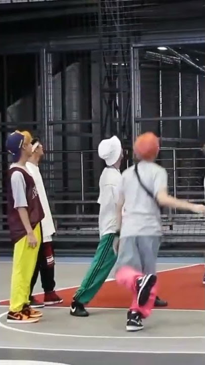 kakinya nana gemes bgt😣 #shorts #nana #jaemin #nctdream #kpop cr: dealgana