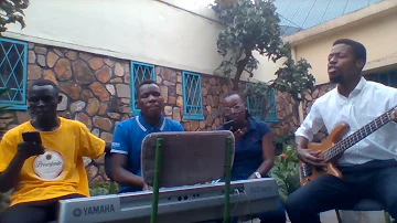 Tumwabudu Baba yetu Mungu kwa kuimba 'Uko mbele, kuna matunda ya uzima' By Healing Worship team