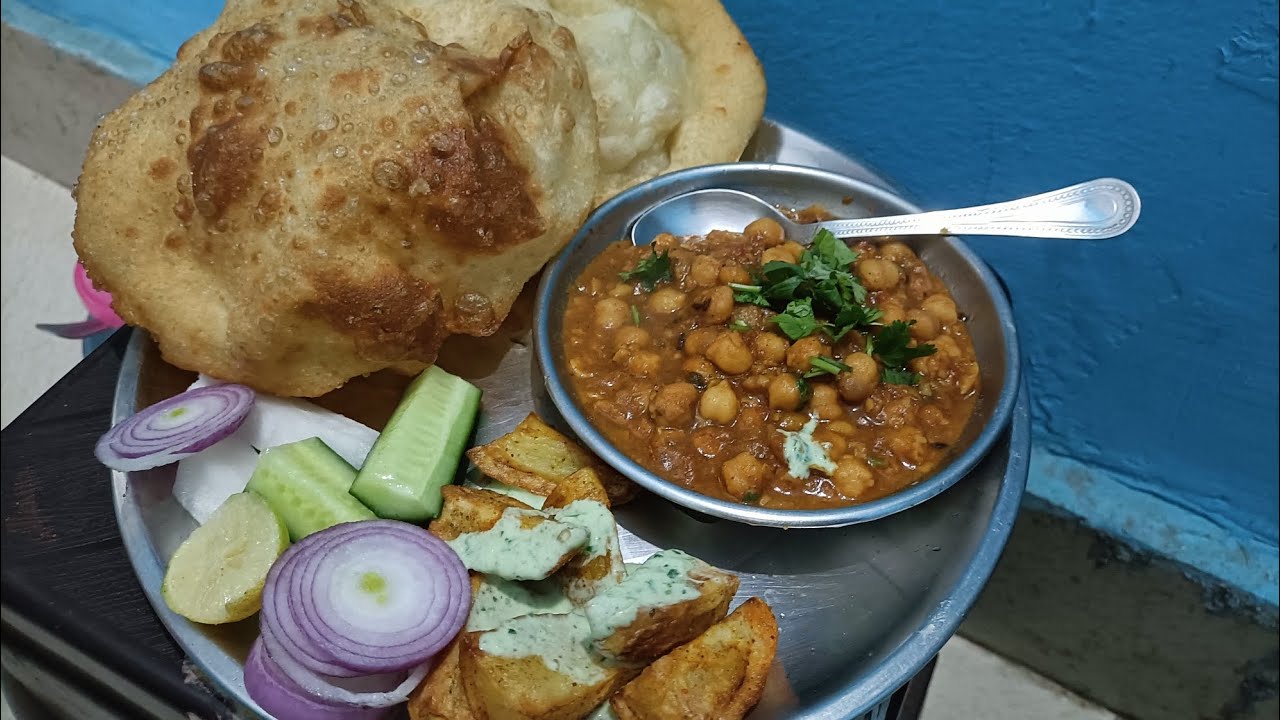 Homemade chole bhature recipe 