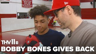 Bobby Bones gives back to high school roots in Arkansas
