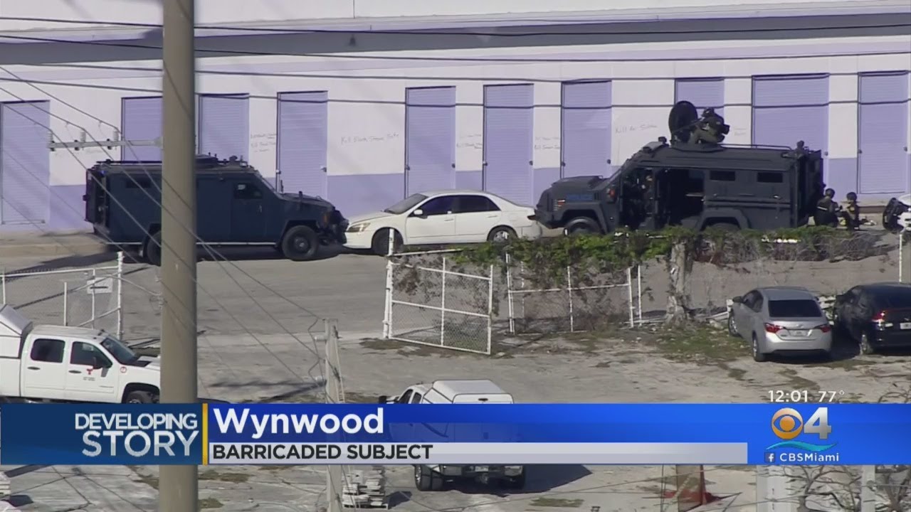 SWAT Responds To Woman Barricaded In Car - YouTube