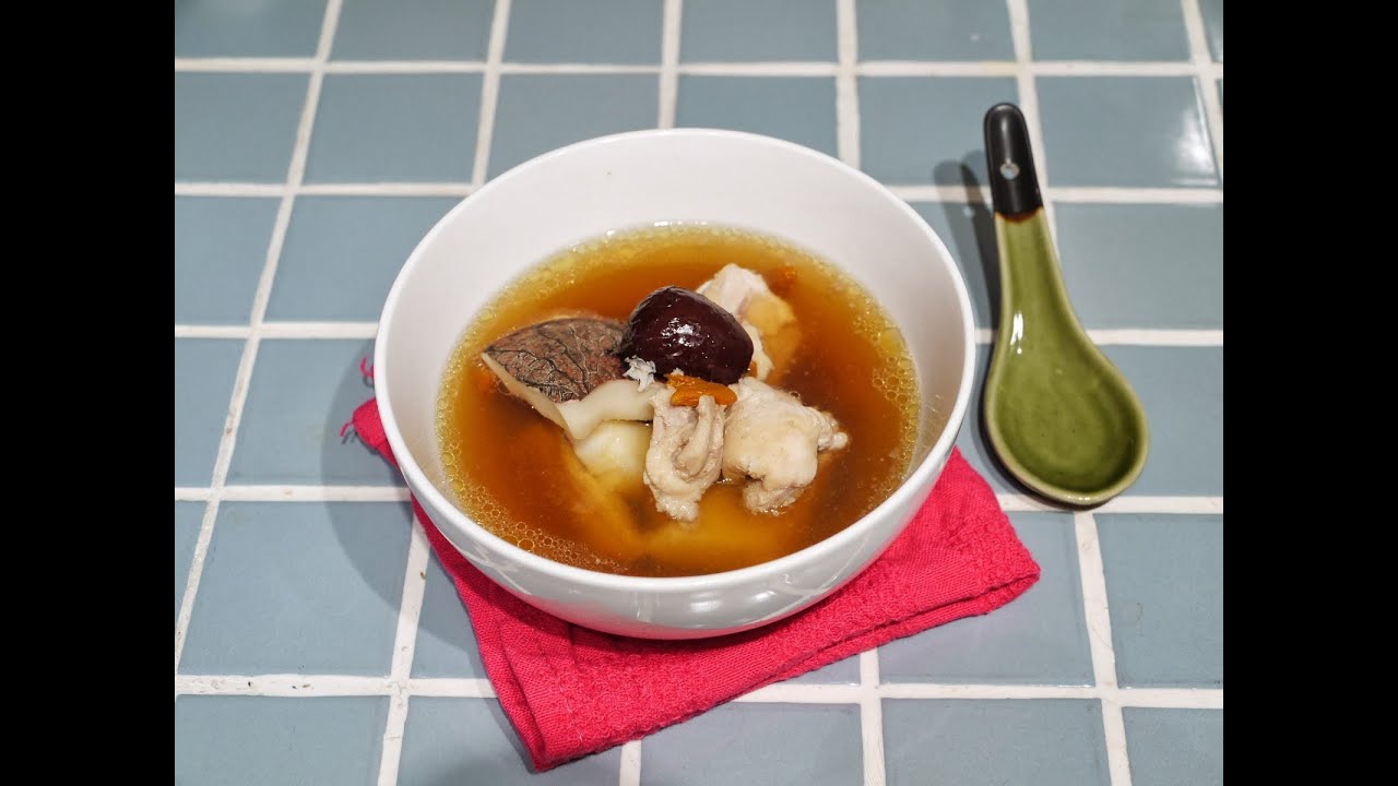 椰子煲雞 Coconut Chicken Soup (My favourite Chinese Soup) YouTube