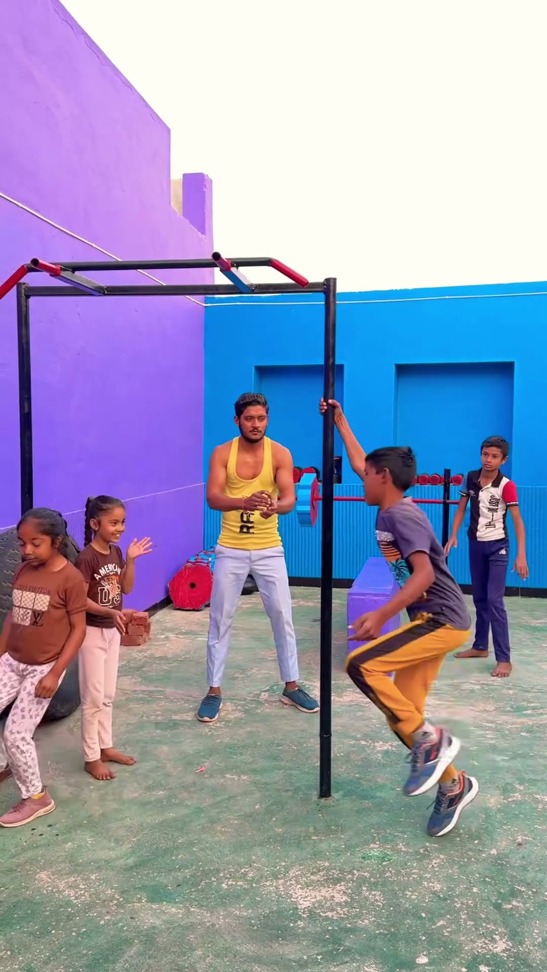 You tell me who is the winner? ??? #shortvideo #funny