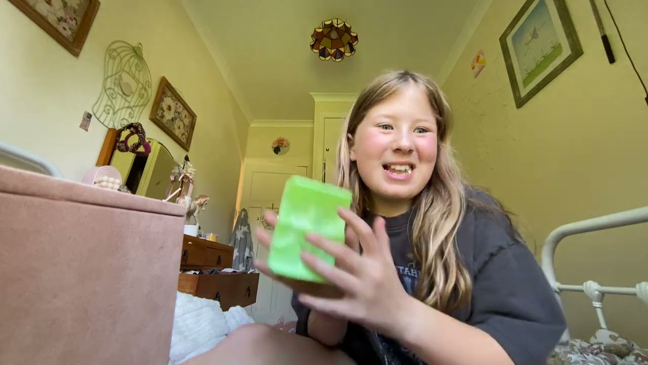 Unbox little lamb Sylvainans with me