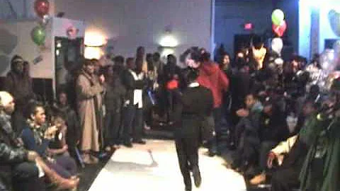 Runway 10s Alex Cavalli and Don Lacroix *Icon Mini...