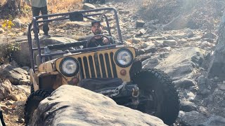 Vintage Willys Flatfender Jeeps On Rocky Road - Smorr Offroad - Mo