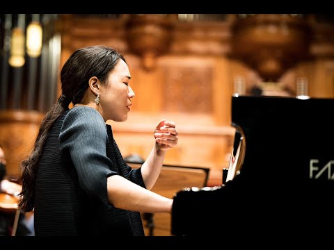 Ching-Yun plays Mozart Piano Concerto in G, K. 453