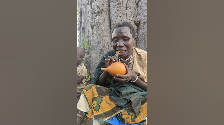 Wow,, 😳 A Former Hadza Queen Sharing Her Delicious Breakfast With Her Little Girl 😋😋😋❤️❤️❤️