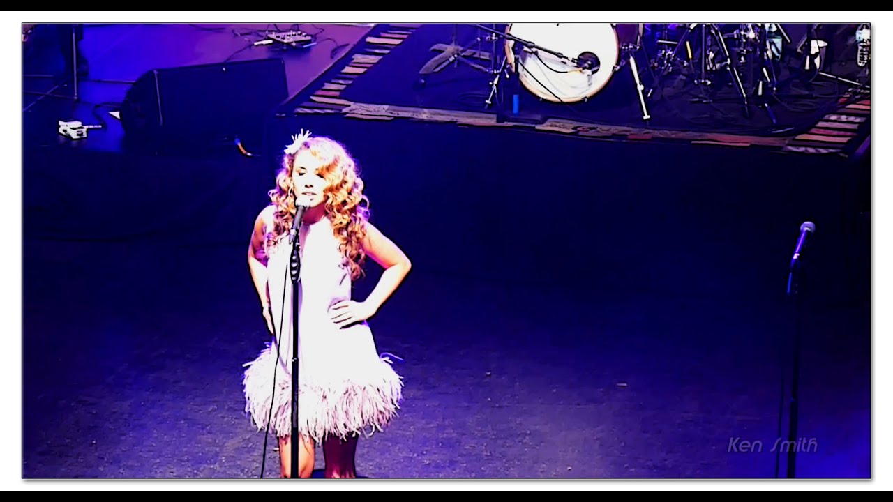 Haley Reinhart & Postmodern Jukebox "Oops...I Did it Again" Chicago - Postmodern Jukebox Oops I Did It Again