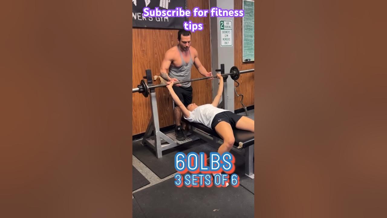 15 Year Old Girl Bench 60lb For 6 shorts girlswholift benchpress 15-year-old-girl-bench-60lb-for-6-shorts-girlswholift-benchpress