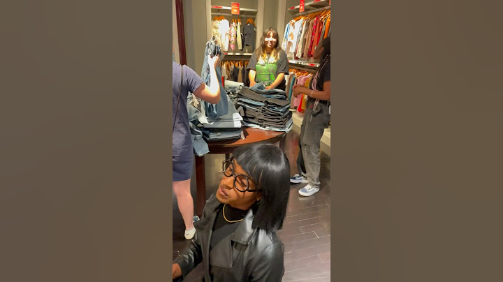 I shouldn’t have to struggle to shop! #khiankb #comedy #edno
