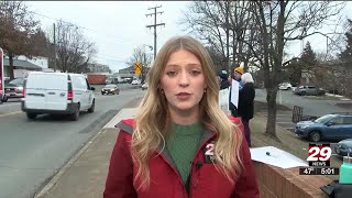 Belmont neighbors hold vigil (5p)