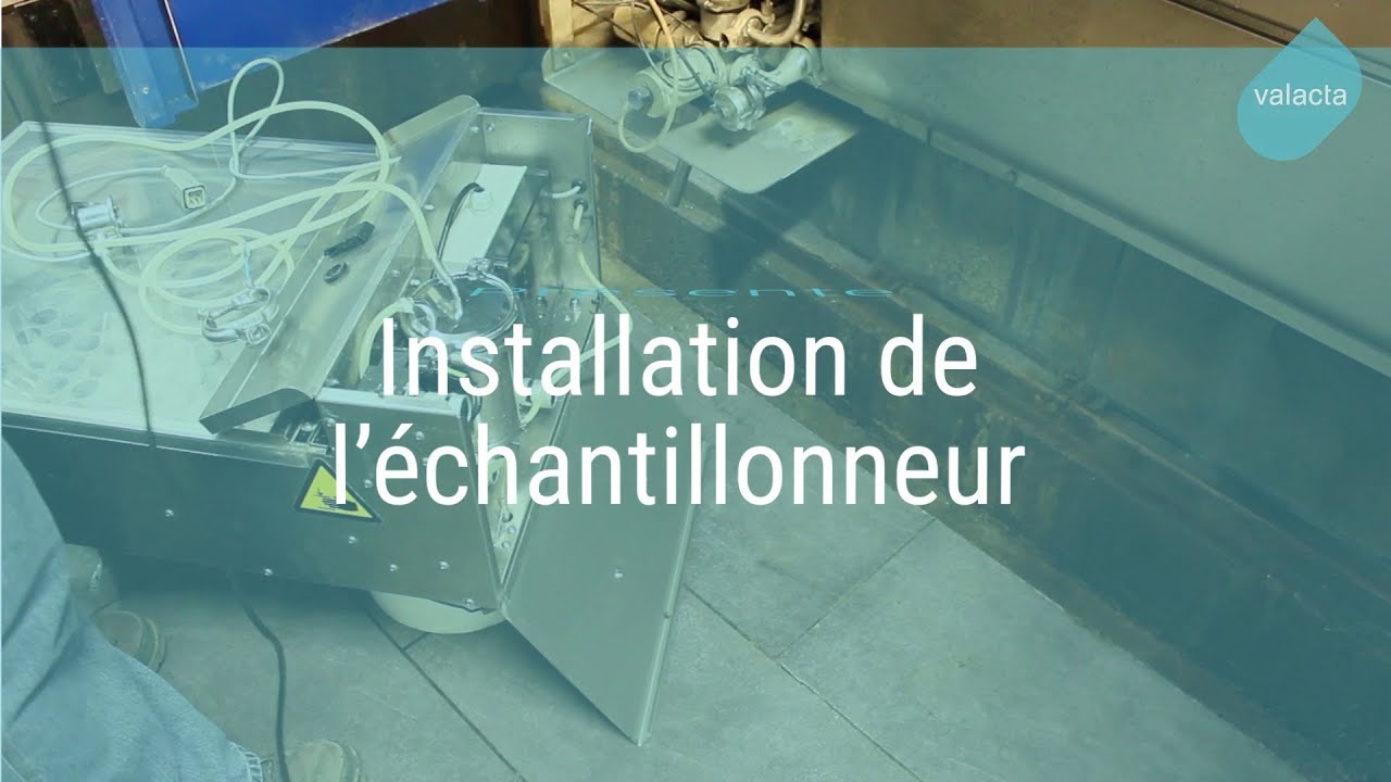 Installation de l'échantillonneur DeLaval sur un robot DeLaval - YouTube