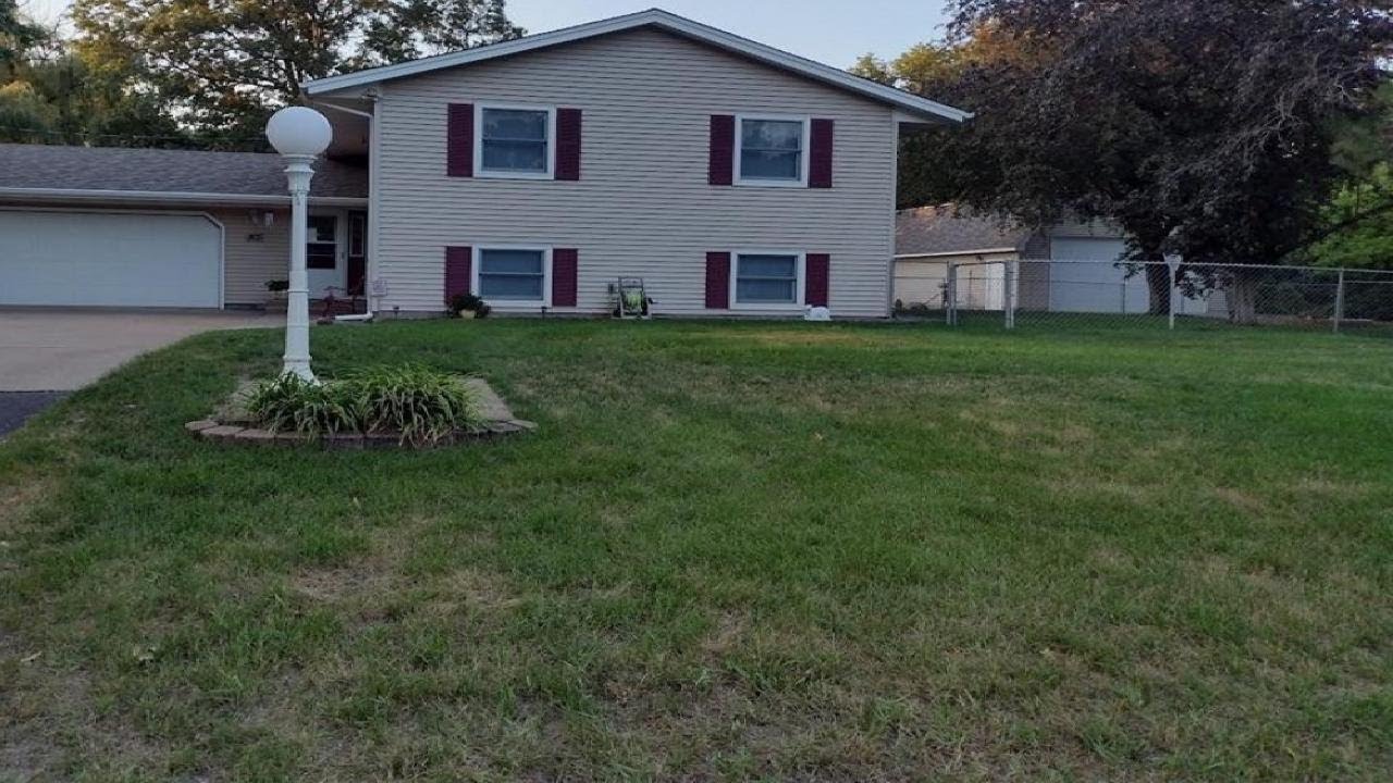 1165 Anderson Lane, White Bear Lake, MN Presented by Kathy Doucette