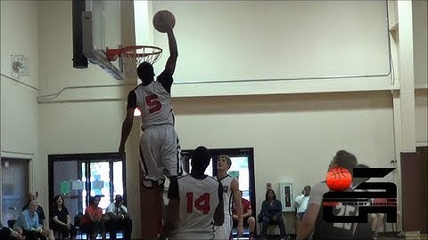 Sophomore Guard Devon Andrews Attacks The Bucket With No Fear, NIKE Super Sixteen Highlights