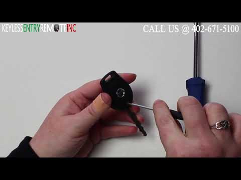How To Replace A 2009 - 2014 Nissan Cube Key Fob Battery FCC ID CWTWB1U751
