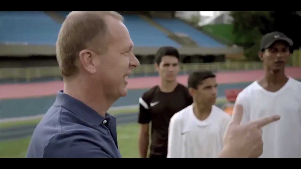 Nike Futbol Perú: The Chance Mano Menezes