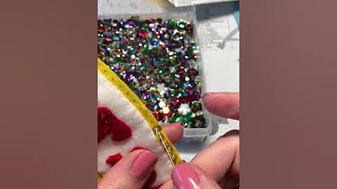 Tutorial on Adding Beads and Sequins to your Bucil...