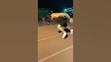 陸上のイケメンアスリートは走りが爆発的 