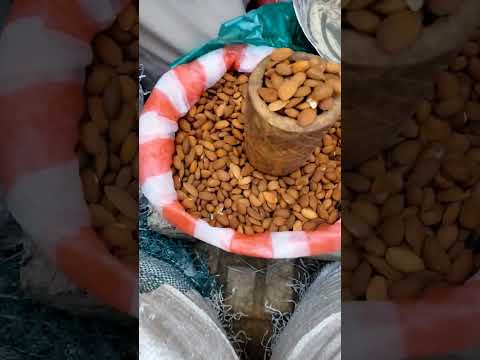 لوز و زبيب بلدي اليمن صنعاء