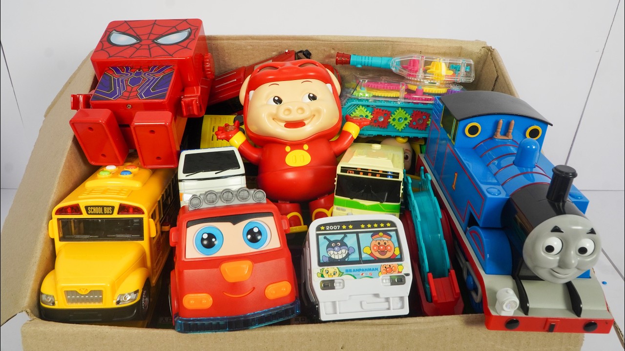 🚨ピーポー！救急車とバスがサイレン全開！坂道緊急走行テスト☆ | Wee-woo! Ambulances & Buses Sirens On! Downhill Emergency Test