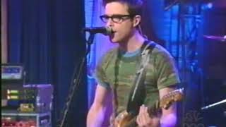 Weezer Performs \