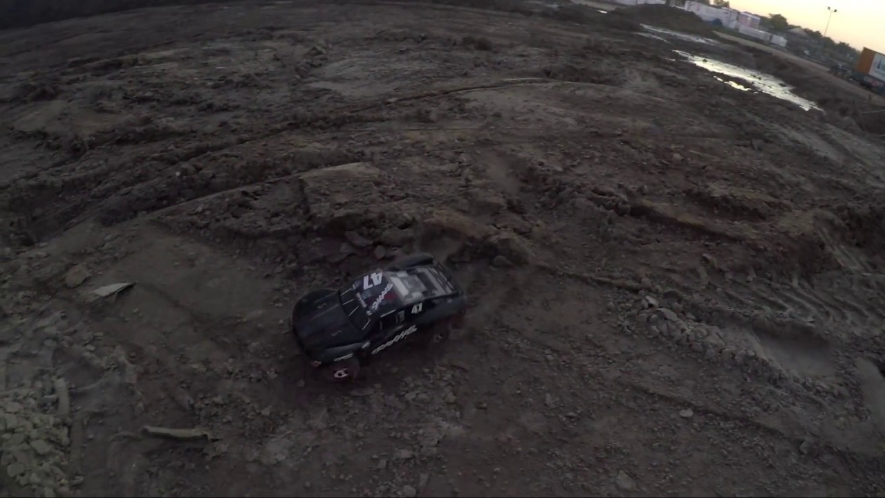 Traxxas Slash 2WD Offroad/Mudding - YouTube