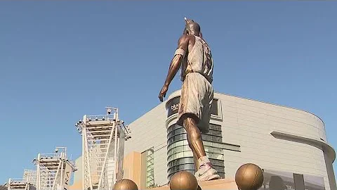Spelling errors found on Kobe Bryant statue