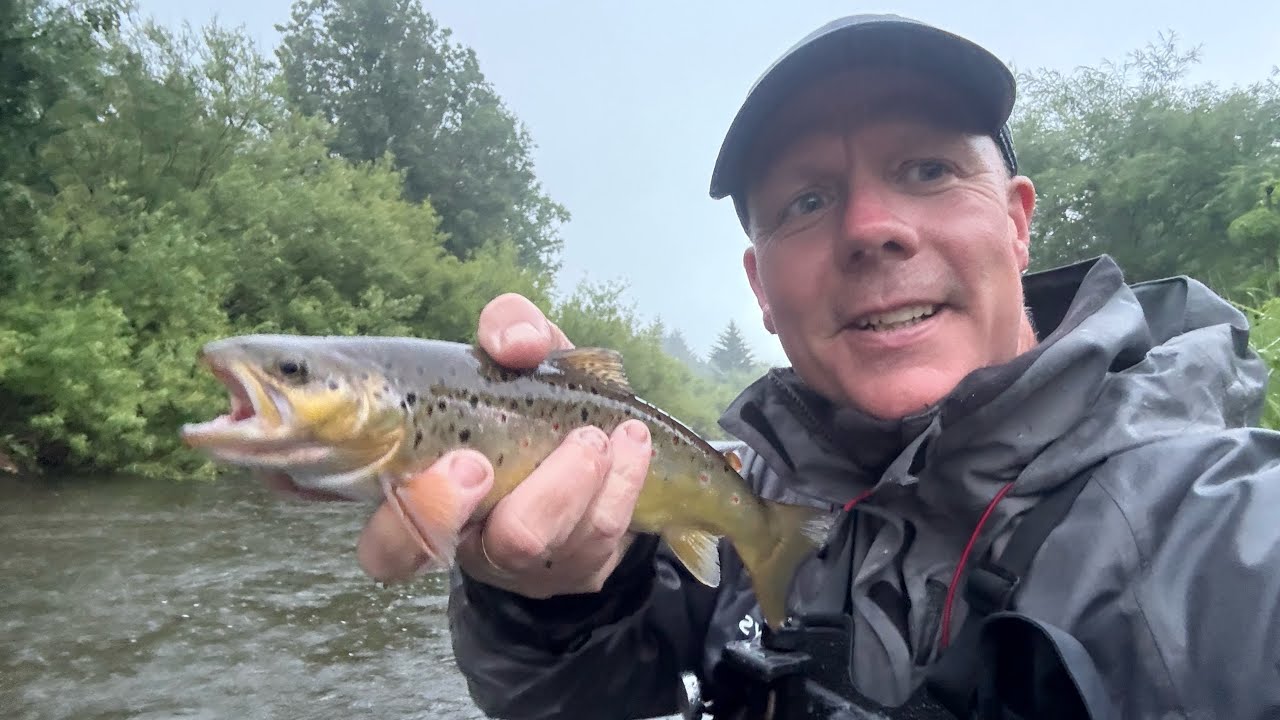 Fishing wets on a rising river
