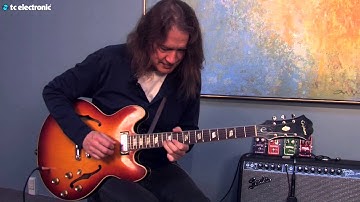 Robben Ford demos his "Spring Fever" TonePrint for the Hall of Fame Reverb