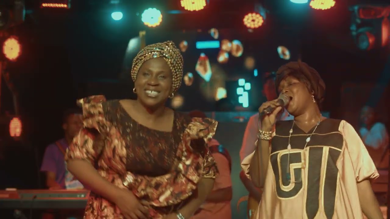 OLUWATOYIN JOMBO OLUFEMI  FT  OLUFUNKE ADEJIMI OLOGODIDAN AT THRONE OF PRAISE