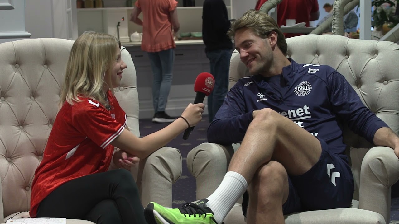 Juniorreporter: Hvem er din yndlingsspiller? Den dårligste taber og hvad er landsholdets favoritmad?