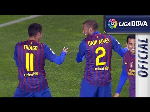 Alves ya celebró un gol bailando con Thiago y en esa ocasión Carles Puyol les llamó la atención - HD