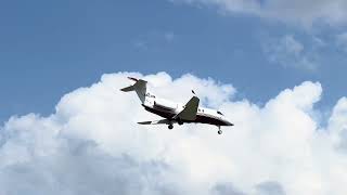 Hawker 850XP (N402HM) Landing at Addison Airport (KADS)