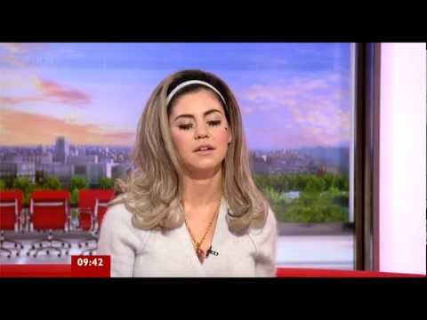 (HD) Marina and the Diamonds - Interview (BBC Breakfast 05/05/2012)