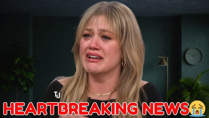 Huge Sad! Tragic! The Voice Coach and Country Musicians Kelly Clarkson  Shocking News 😭 - YouTube