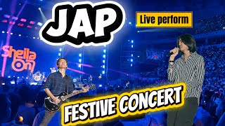 Sheila On 7 Nyanyikan Lagu JAP “Jadikan Aku Pacarmu” LIVE GBK | Penonton Merinding⁉️