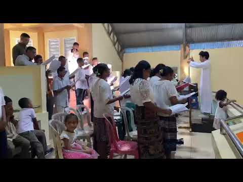 Lagu kemuliaan, Dan Damai di bumi..... 