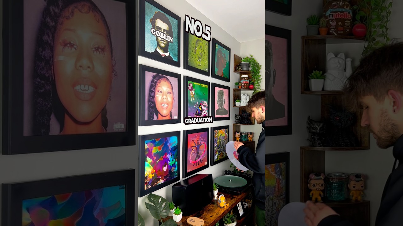 Vinyl display inspo 🖼️ 