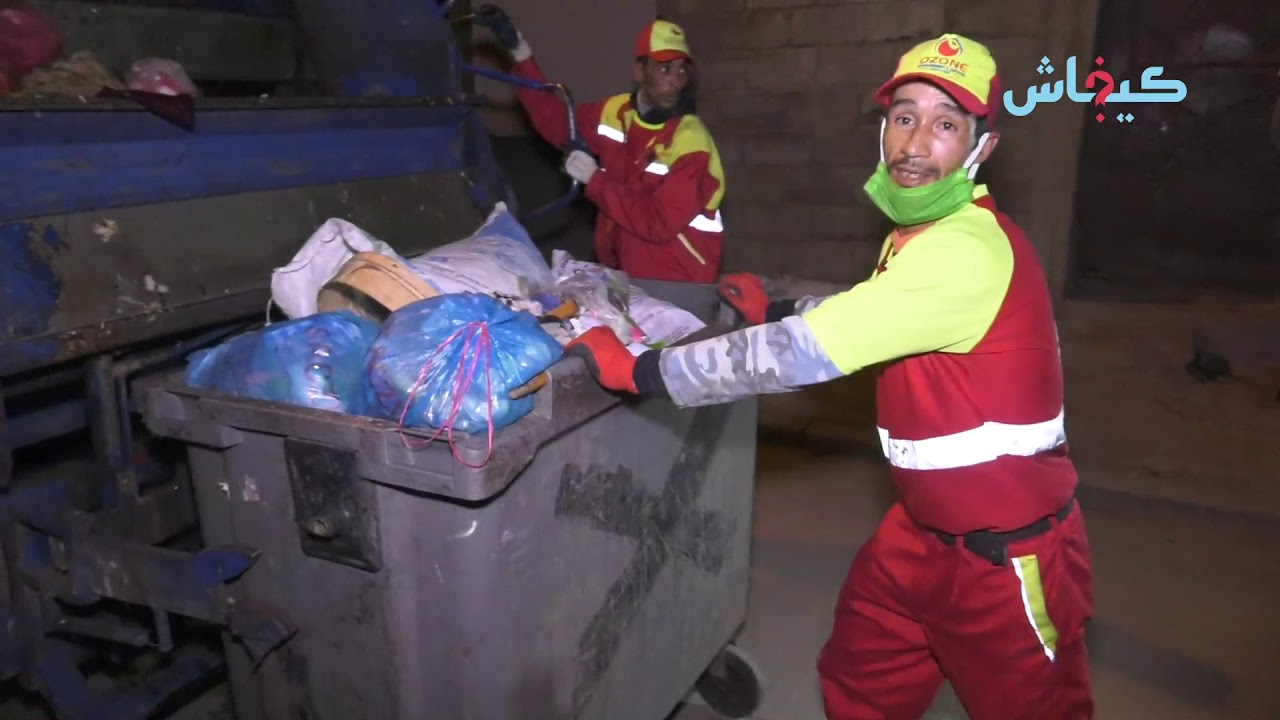 في زمن الجائحة.. عمال النظافة ساهرون على نظافة الشوارع والأحياء