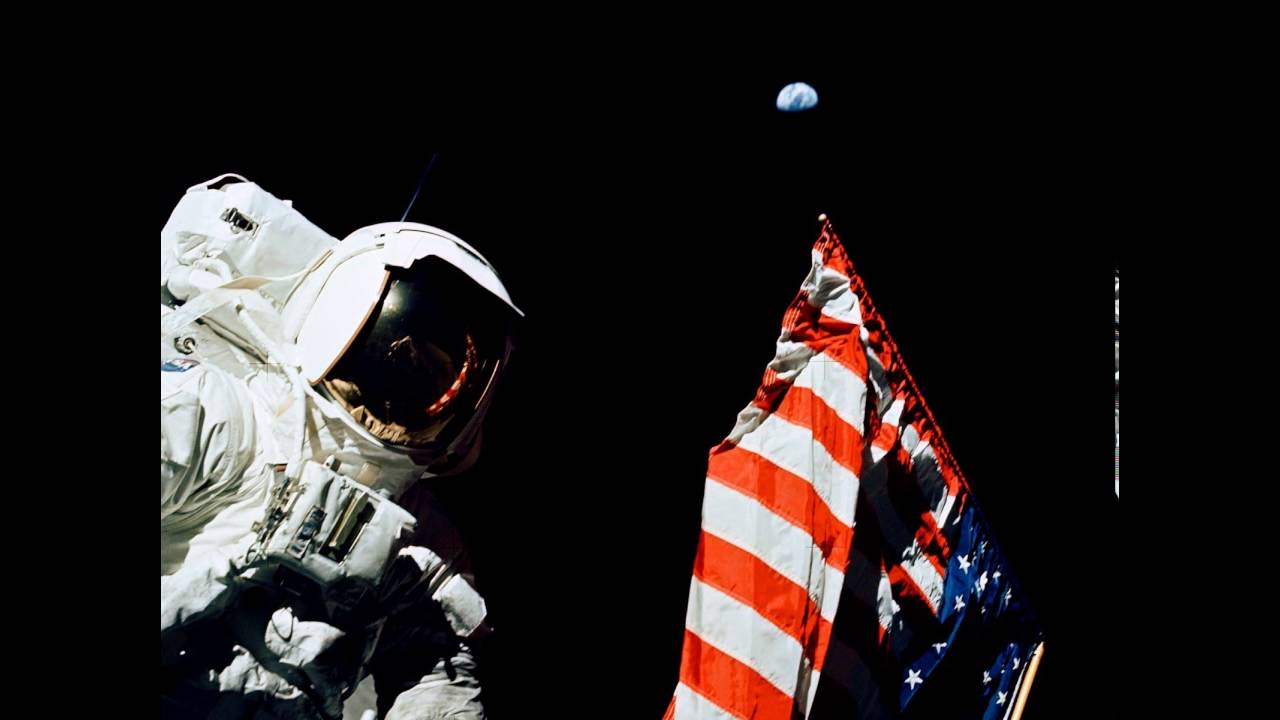 Человек на луне сша. Аполлон 17 Юджин Сернан. Американские астронавты Аполлон 15. Полёт человека на луну (США, 1969 год). Американские астронавты на Луне 1969.