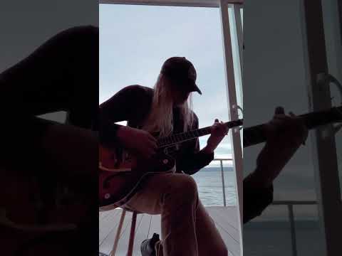 “Evolve” by North Beach Gritty 🎶 #singersongwriter #musiciansofyoutube #music #shorts
