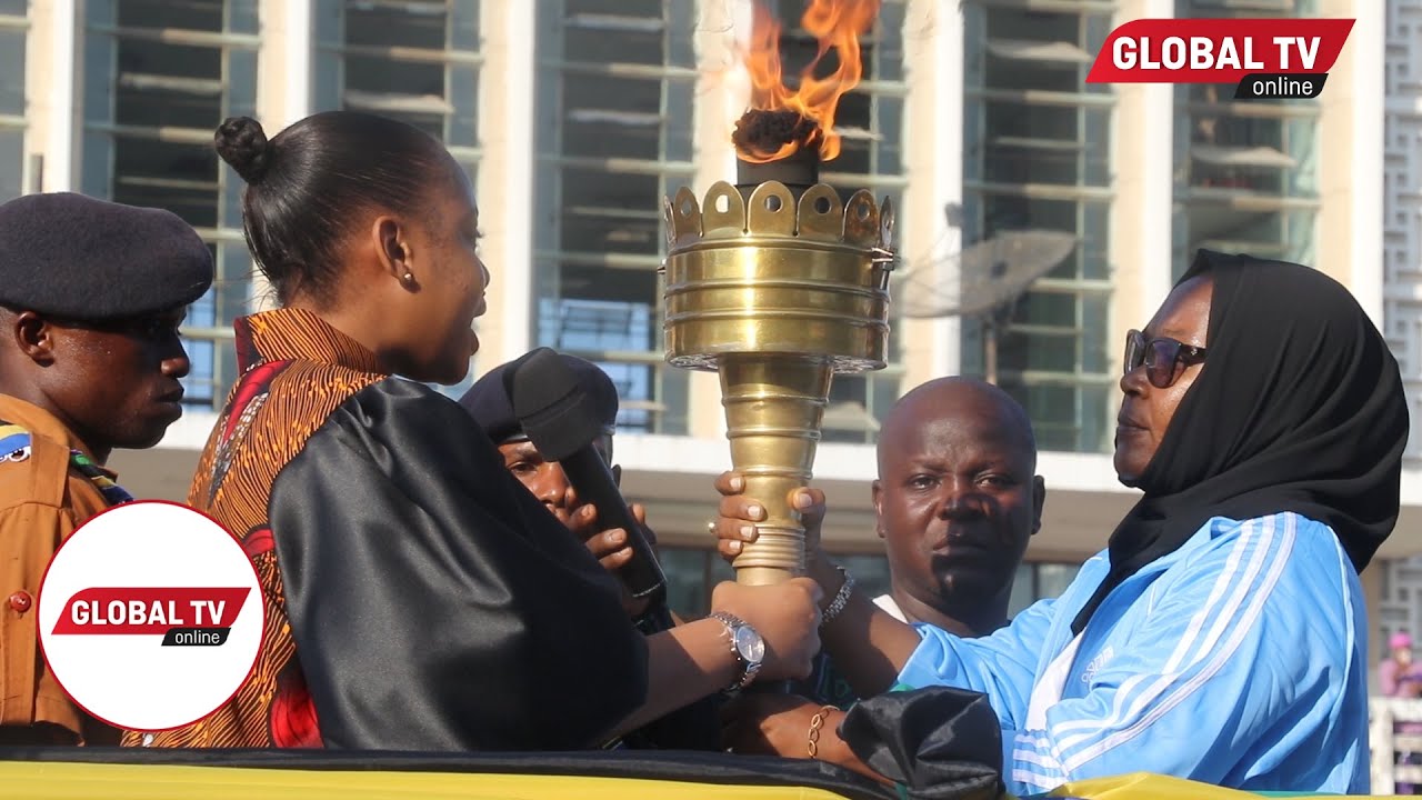 DC JOKATE ALIVYOUPOKEA MWENGE WA UHURU, AAPA KUZUNGUKIA MIRADI YOTE..