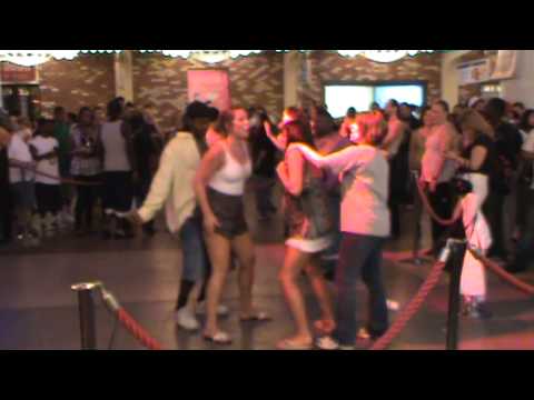 Nasty Dance in Las Vegas Fremont Street-Drunk Girls-Up Skirt