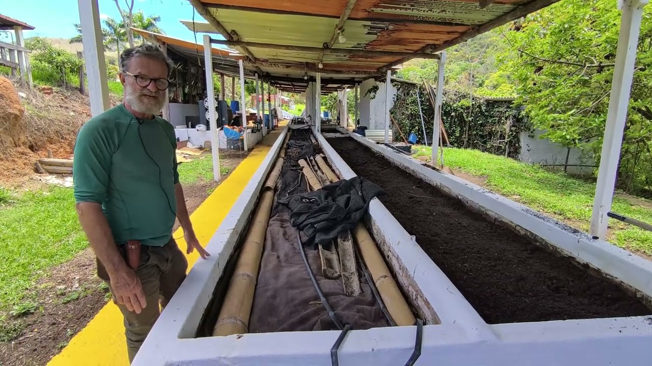 Minhocultura e Turismo Rural + DR. MINHOCA: O Segredo para Fazer HÚMUS Lucrativo em Casa!