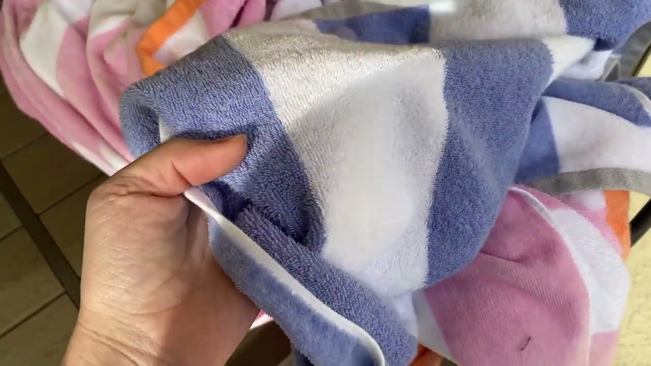 Is HENBAY Cotton Oversized Beach Towel - Large 70 x 35 Inch Pool Towel worth it?