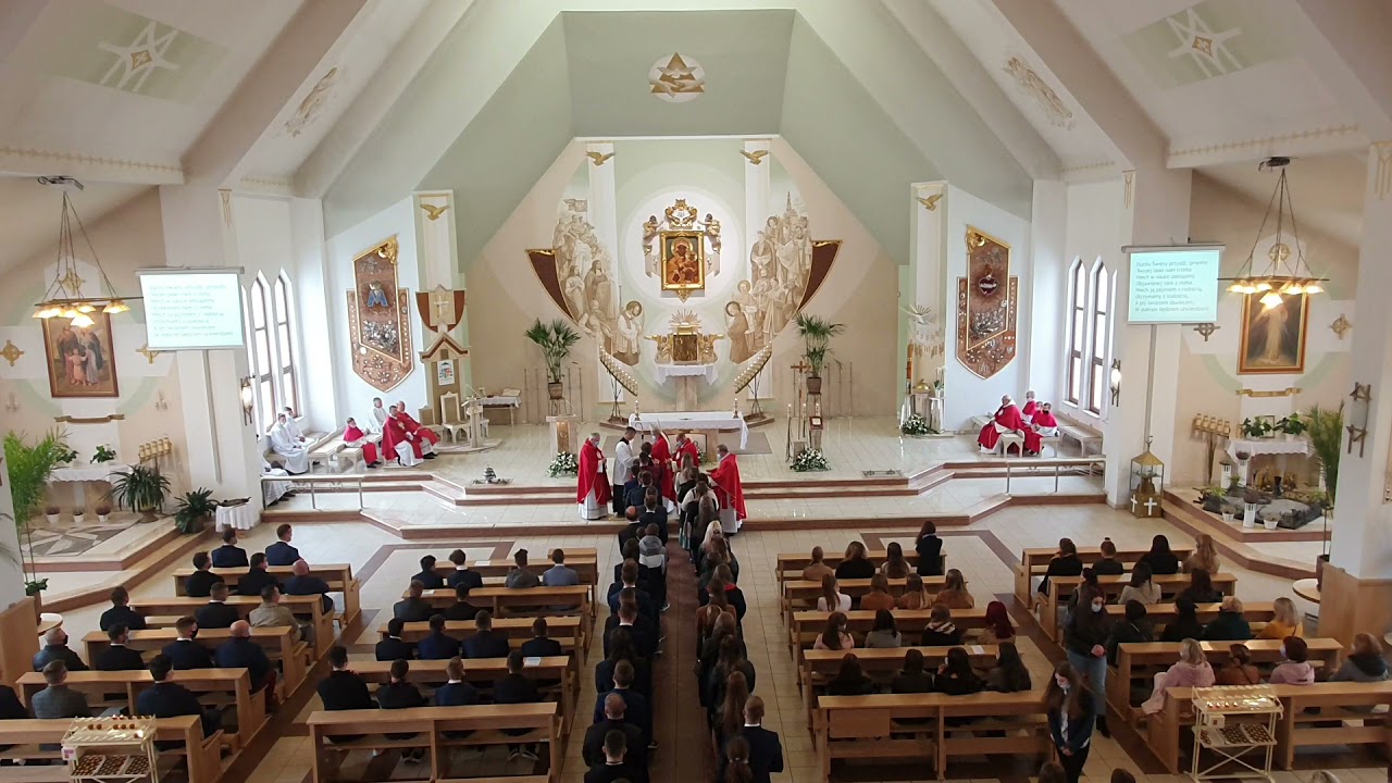 Bierzmowanie w Pogórzu (2021) - udzielenie sakramentu